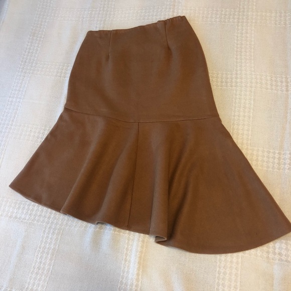 Beautiful women’s skirt! - Picture 8 of 12